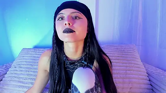 EmilyWithe online show from 19, 7, 2026