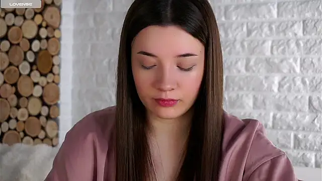 LowOncoming online show from 2, 10, 2025