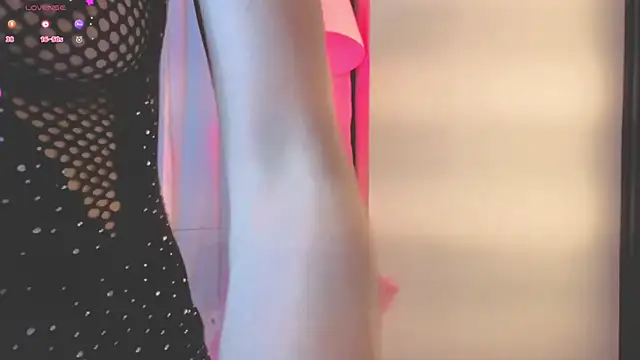 Scarlet Red  online show from 2, 3, 2026