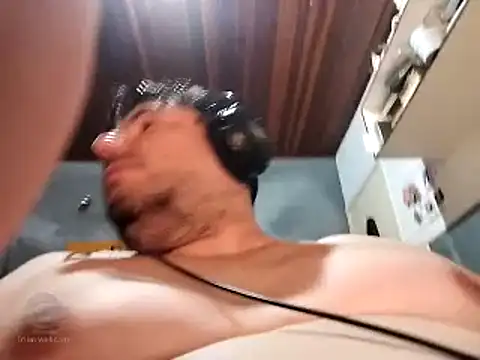 bumbumtatuado online show from 25, 5, 2026