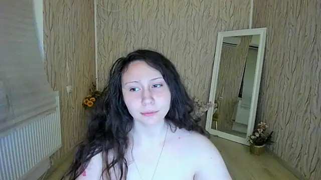 AishaRouhi online show from 18, 2, 2025