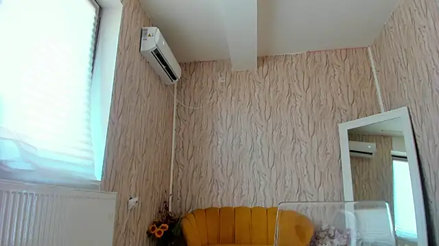 AishaRouhi online show from 10, 3, 2025