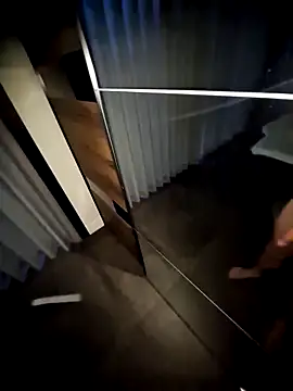 Snapshot of royisnice2 chatting on 20, 12, 2025 royisnice2 online show from 20, 12, 2025