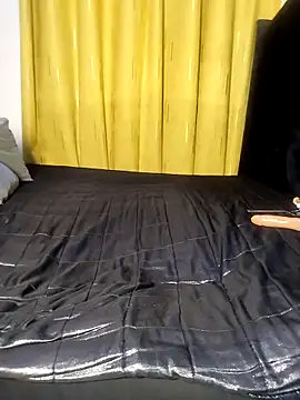 Hugemassivebootie online show from 19, 3, 2026