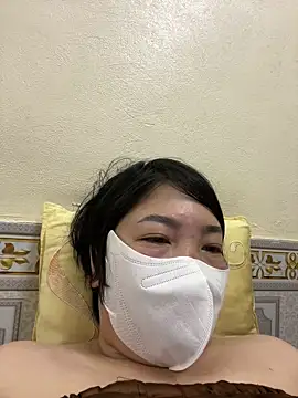 Hachi Sweetbabie  online show from 27, 11, 2025