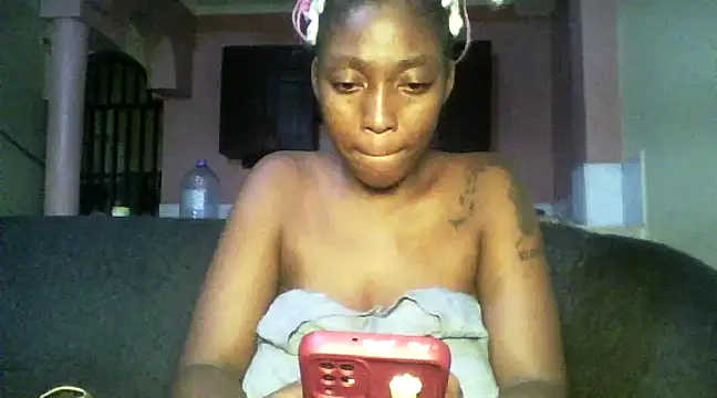 Snapshot of Sexxy_bre chatting on 24, 12, 2024 Sexxy bre online show from 24, 12, 2024