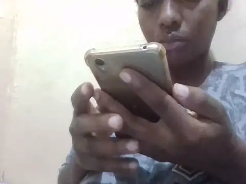 Snapshot of Sexxy_bre chatting on 15, 10, 2025 Sexxy bre online show from 15, 10, 2025