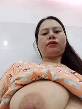 Baby-ladyass20 online show from 20, 5, 2026