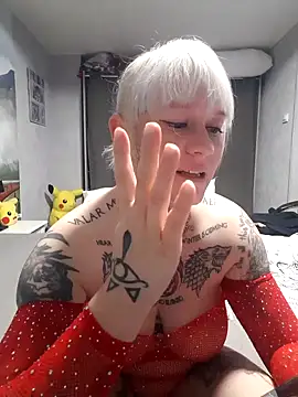 Snapshot of poussichienne chatting on 22, 9, 2025 poussichienne online show from 22, 9, 2025