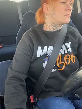 poussichienne online show from 24, 3, 2026