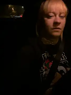 poussichienne online show from 21, 4, 2026