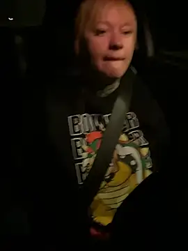 poussichienne online show from 28, 4, 2026