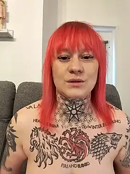 Snapshot of poussichienne chatting on 10, 5, 2026 poussichienne online show from 10, 5, 2026