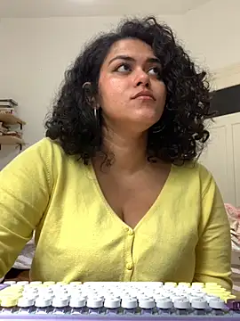 Curvydesifromgermany online show from 9, 9, 2025