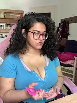Curvydesifromgermany online show from 4, 5, 2026