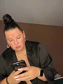 xlinastarrx online show from 15, 4, 2026