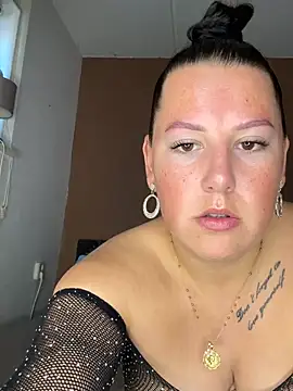 xlinastarrx online show from 28, 4, 2026