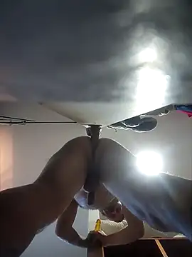 Snapshot of Hunnyhunty420 chatting on 1, 3, 2026 Hunnyhunty420 online show from 1, 3, 2026