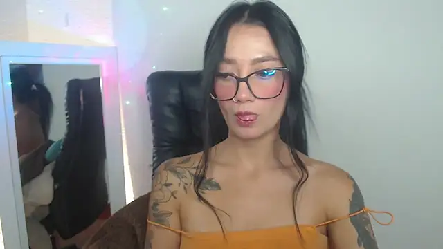 Snapshot of mariiana-diaz chatting on 12, 6, 2026 mariiana-diaz online show from 12, 6, 2026
