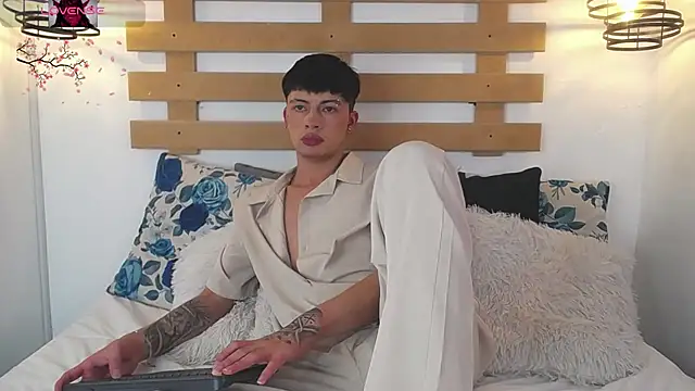 Steev Novoa online show from 6, 2, 2025