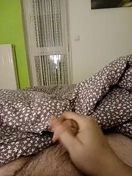 BennoSingle online show from 10, 2, 2025