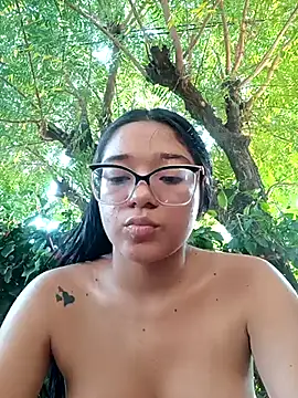 -VICKKY online show from 5, 3, 2025