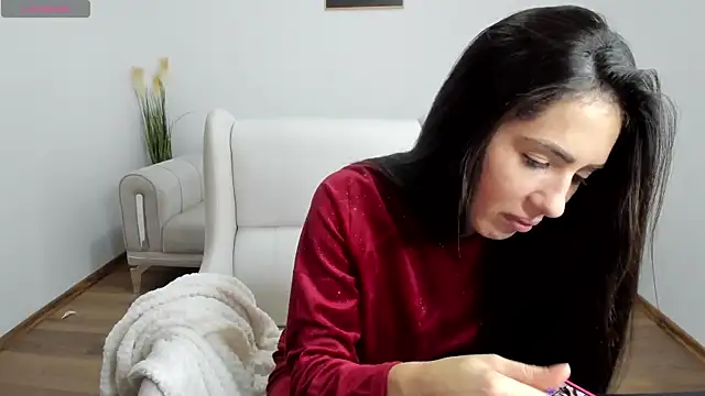 Emmapmg online show from 1, 1, 2025