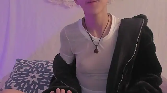 BonnieCute  online show from 6, 3, 2025