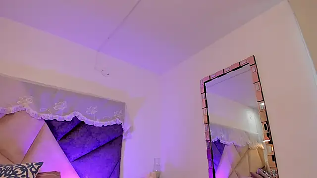 BonnieCute  online show from 7, 10, 2025