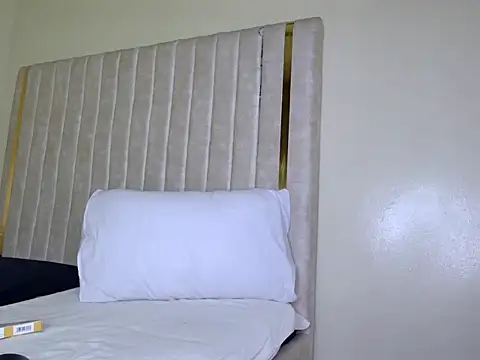 prety lily online show from 25, 9, 2025