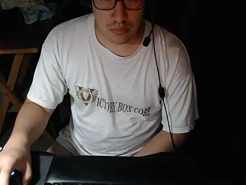 thealfawolf01 online show from 21, 3, 2025