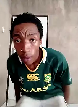 Snapshot of FullyxLoaded chatting on 8, 1, 2025 FullyxLoaded online show from 8, 1, 2025