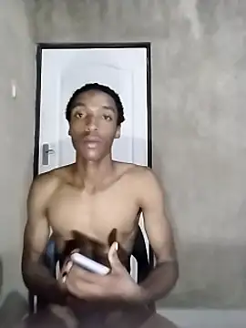 Snapshot of FullyxLoaded chatting on 8, 1, 2025 FullyxLoaded online show from 8, 1, 2025