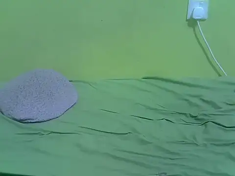 Snapshot of queendebbie chatting on 1, 10, 2025 queendebbie online show from 1, 10, 2025