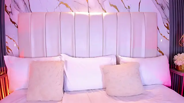 LiaTink online show from 9, 4, 2026