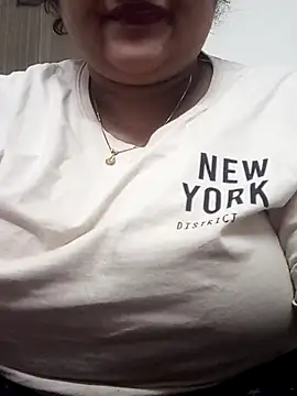 smile pretty online show from 5, 12, 2024