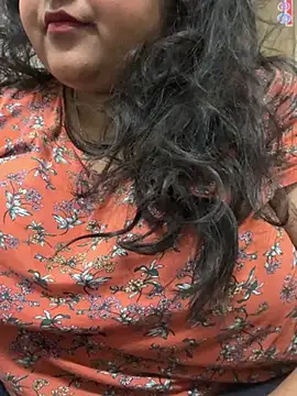 smile pretty online show from 14, 2, 2025