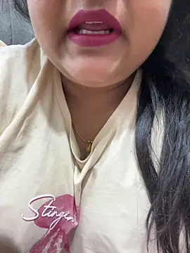 smile pretty online show from 13, 3, 2026