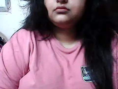 smile pretty online show from 29, 4, 2026