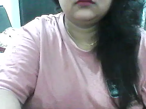 Snapshot of smile_pretty chatting on 29, 7, 2026 smile pretty online show from 29, 7, 2026