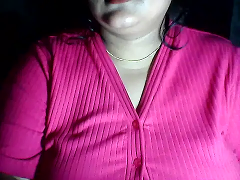 Snapshot of smile_pretty chatting on 5, 8, 2026 smile pretty online show from 5, 8, 2026
