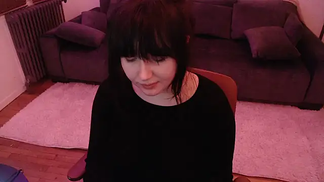 Lynylou online show from 17, 1, 2025