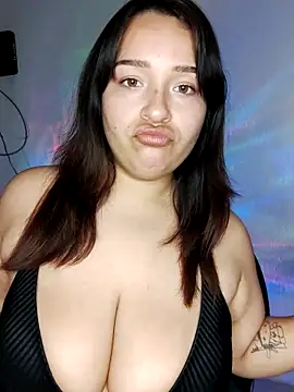 Snapshot of Angiee2001 chatting on 8, 3, 2025 Angiee2001 online show from 8, 3, 2025