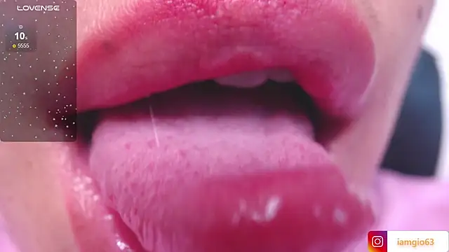 Snapshot of Georgina_1t chatting on 3, 3, 2025 Georgina 1t online show from 3, 3, 2025