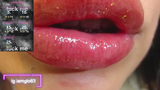 Snapshot of Georgina_1t chatting on 22, 3, 2025 Georgina 1t online show from 22, 3, 2025