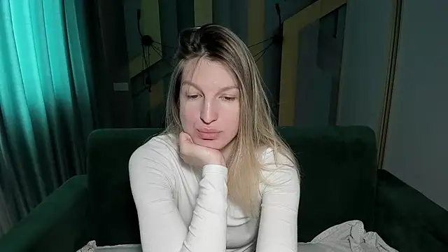 EmilyWalkeri online show from 21, 4, 2026