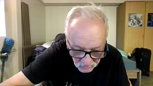 Snapshot of Sammy1660 chatting on 12, 10, 2025 Sammy1660 online show from 12, 10, 2025