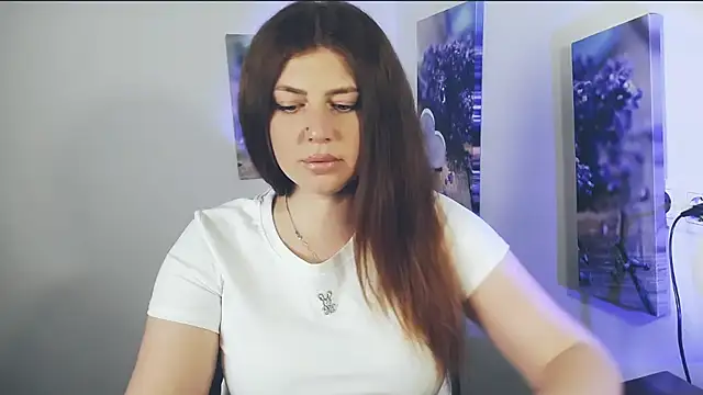 Lizzy Love online show from 6, 6, 2026