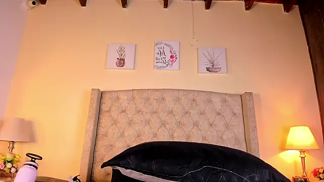 allisson m online show from 25, 4, 2026