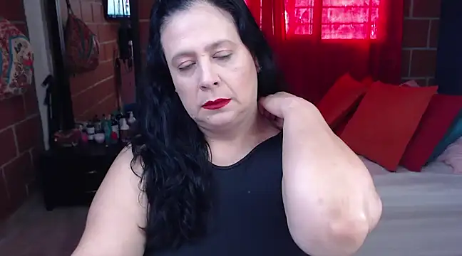 Snapshot of karlaton1977 chatting on 6, 2, 2025 karlaton1977 online show from 6, 2, 2025